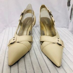 Connie Pointed Toe Kitten Heels